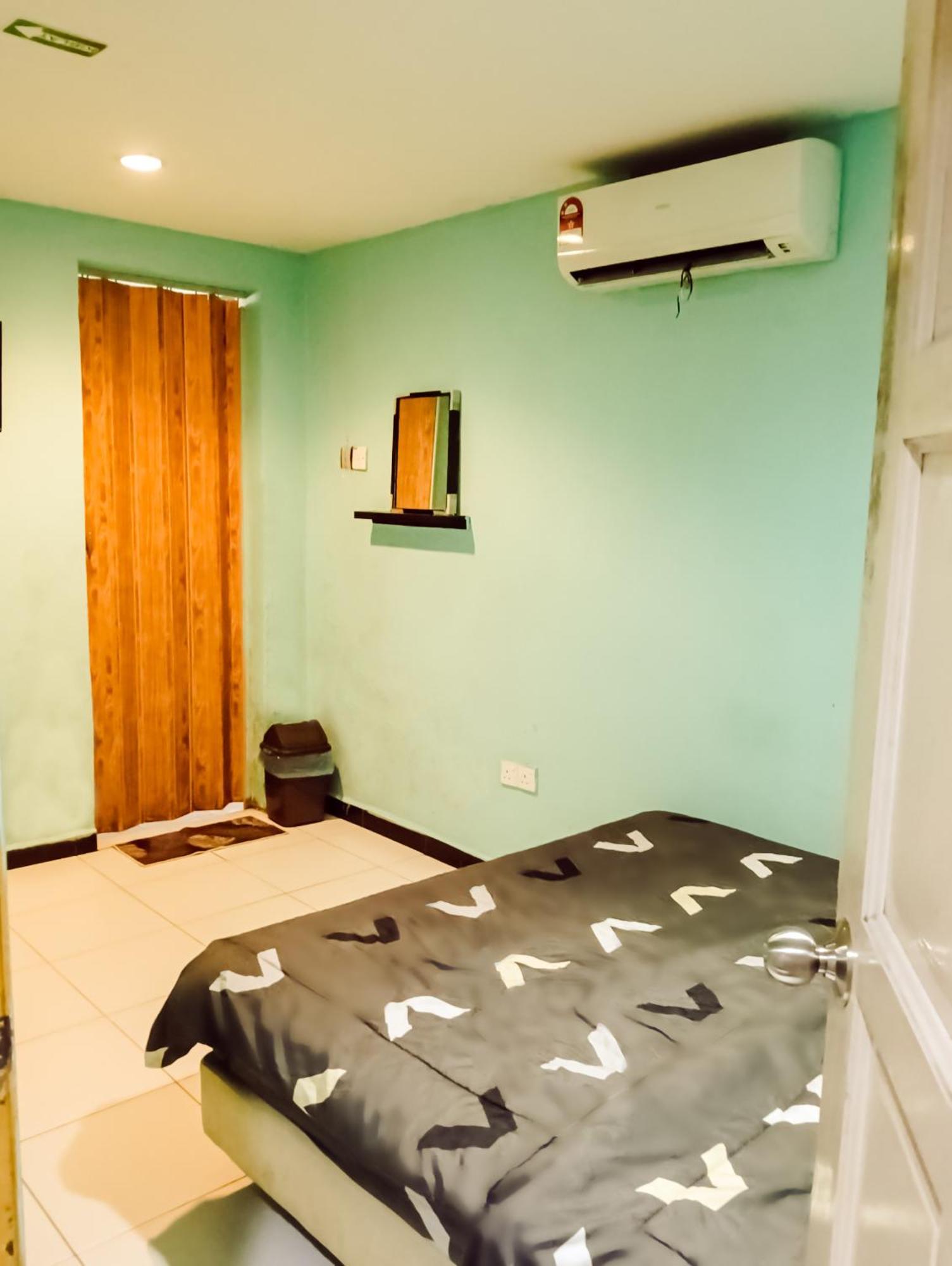 Brilliant Empire Hotel Malacca Екстер'єр фото