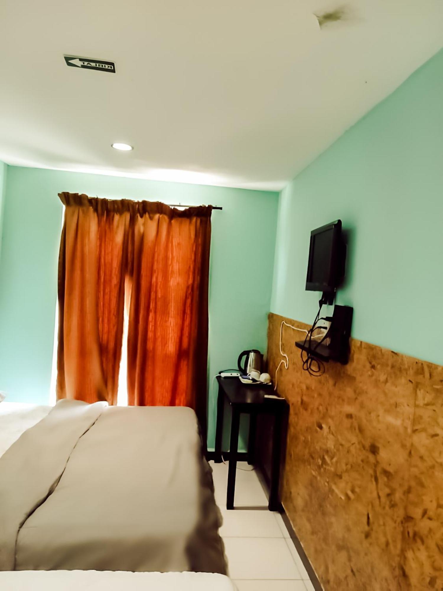 Brilliant Empire Hotel Malacca Екстер'єр фото