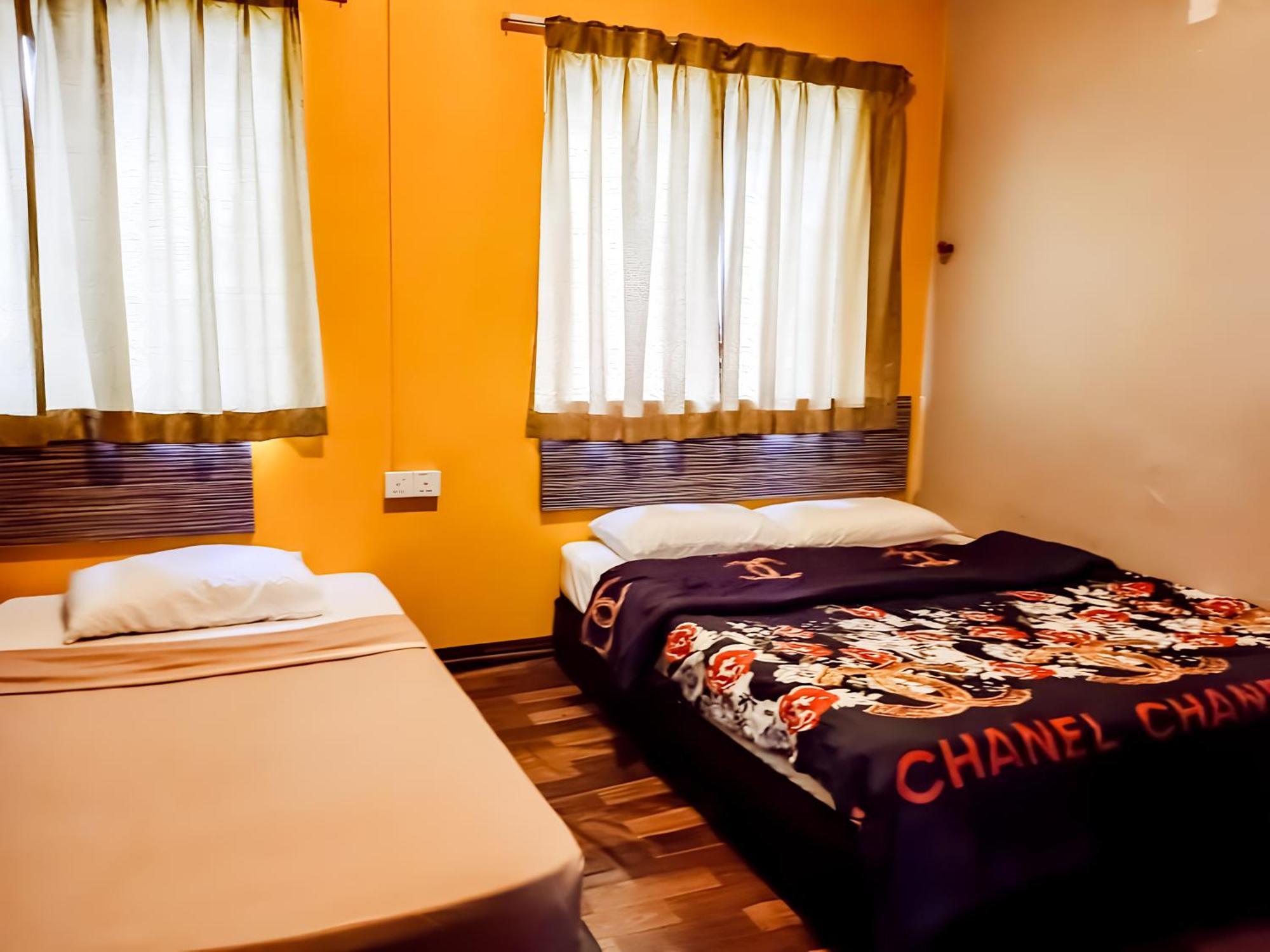 Brilliant Empire Hotel Malacca Екстер'єр фото