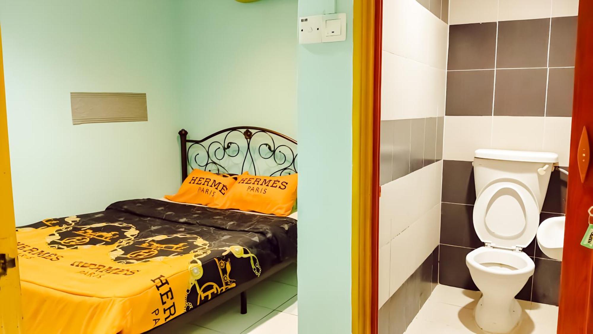 Brilliant Empire Hotel Malacca Екстер'єр фото