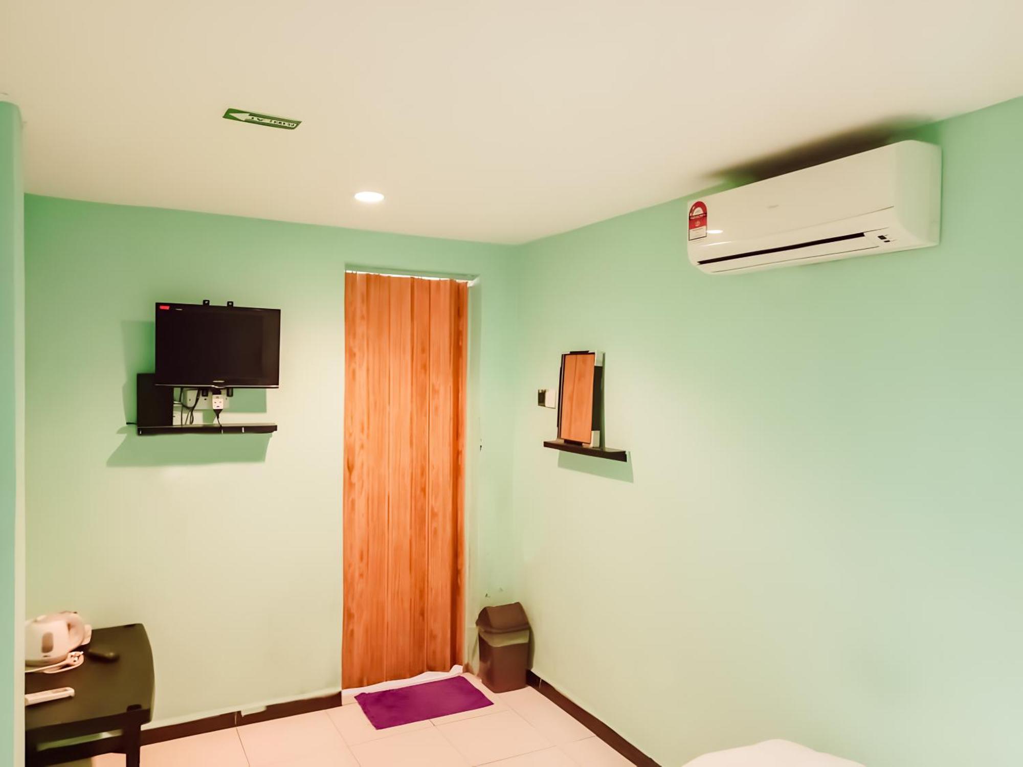 Brilliant Empire Hotel Malacca Екстер'єр фото